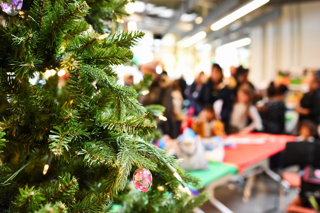 Photo of a Christmas tree from Phoenix Community Housing's Community Links